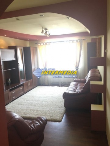 apartament-3-camere-decomandate-de-inchiriat-mobilat-complet-alba-iulia-zona-centru-7